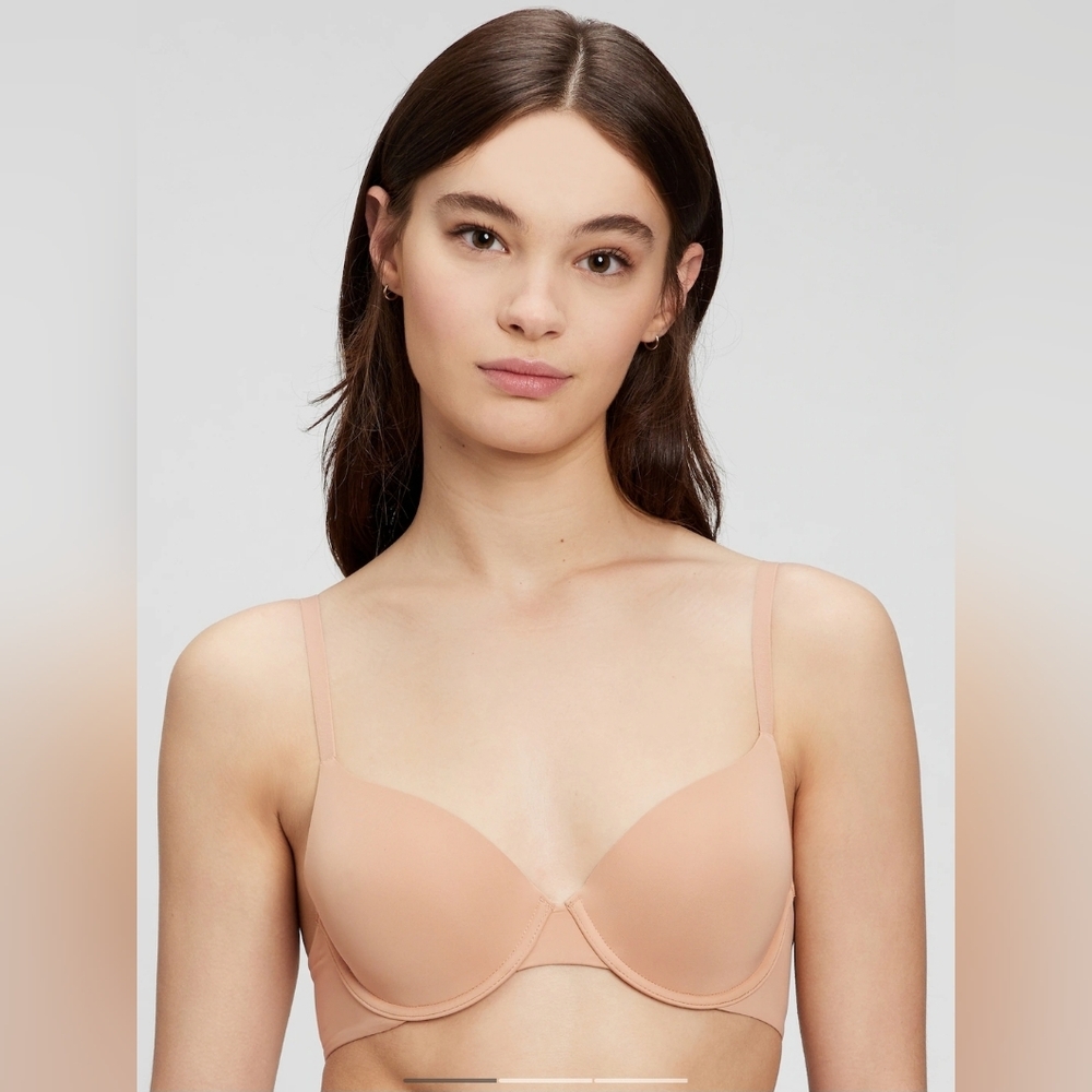 NWT Gap Body Tshirt Bra